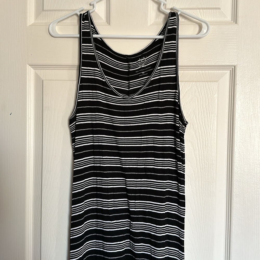 New York & company black and white striped dress